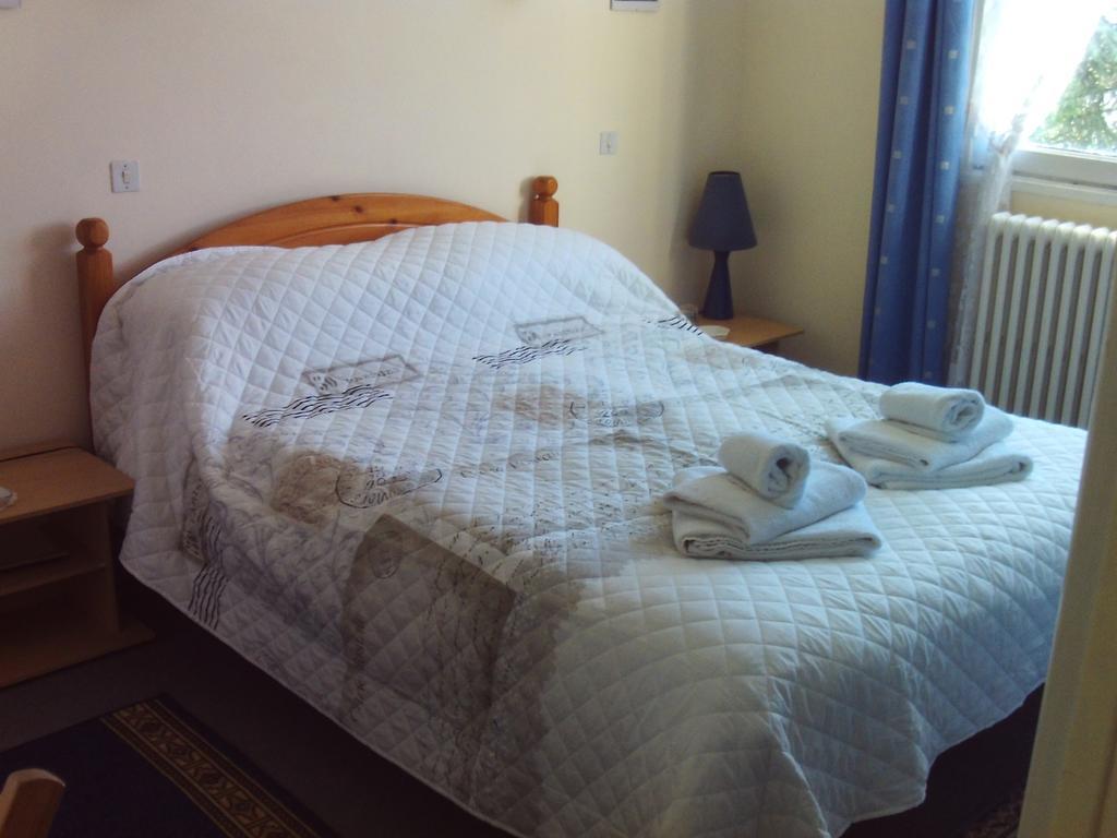 Lenard Charles Bed & Breakfast Juvigny-Val-d'Andaine Esterno foto